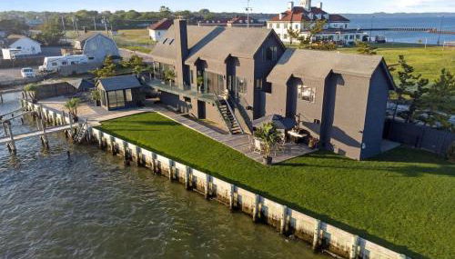 Black Swan- Beachfront Home with Year-Round Jacuzzi - Foto 4