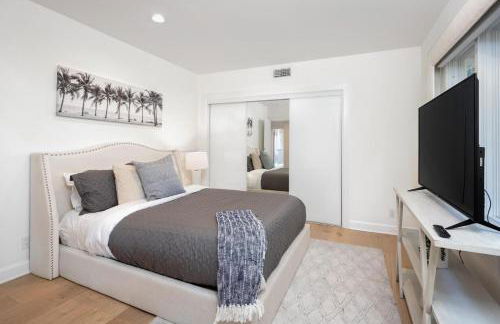 Stradella Spanish - Contemporary Mediterranean Estate w/ Resort-style Yard - Photo 22