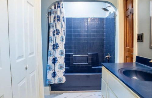 Creekside Haven with Dock & Scenic Views - Foto 14