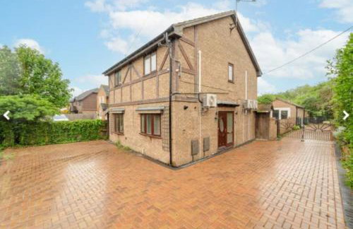 Extensive 4 bed close to Peterborough - Foto 1
