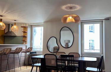 Grand Appartement ultra moderne Plein Centre, plage à pieds, avec parking - Photo 2