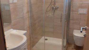 IVAN - Foto 4, Shower