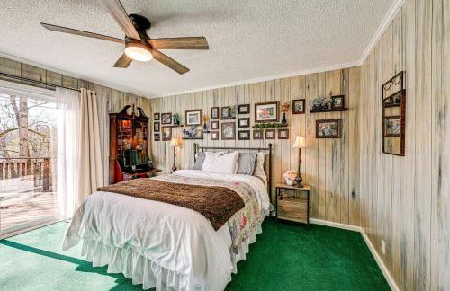 Lakefront Cabin Retreat with Dock in Robbinsville! - Foto 24