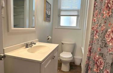 Stunning 3BR-Private Entrance-Renovated-Near City - Foto 27