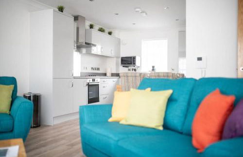 Modern Ground Floor Apartment in Tornagrain - Photo 5