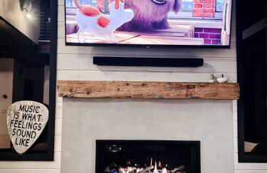 Cedar Haus Modern Family Haven w Game Room Hot Tub EV Charger Fully Fenced Yard Dogs OK - Foto 74