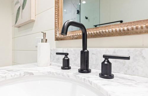 Kildahl House - Boutique Farmhouse Suite #3 - Photo 14