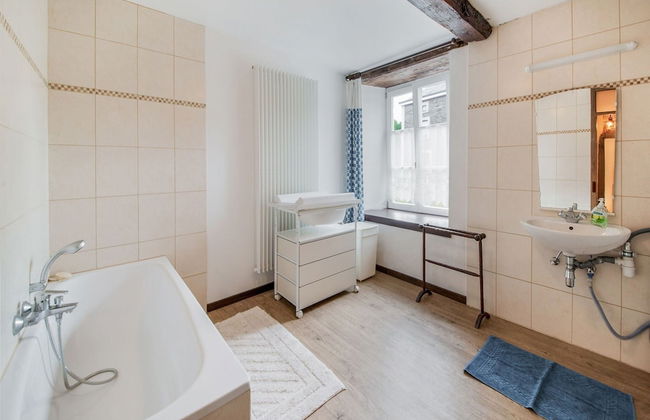 Heritage Holiday Home in Gouvy With Fenced Garden - Foto 26