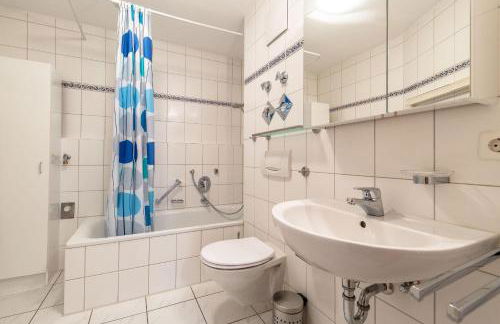 Ferienwohnpark Immenstaad am Bodensee Zwei-Zimmer-Apartment Typ 3 156 - Foto 11