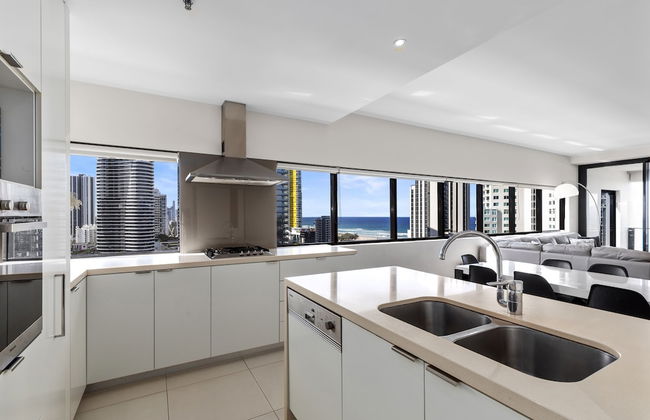 Ultra Broadbeach - Photo 43