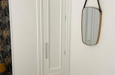 CHARLOT Center Apartment I by SunCastle apartamentos - Foto 14