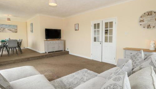 The Look Out - Photo 5