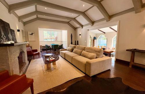 Casa 13 Floresta Boa Vista - Casa Espetacular com 6 Quartos e Arquitetura Única - Photo 5