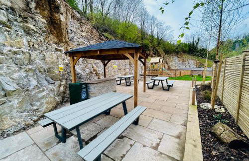 Rock Mill - Luxury 1 Bedroom Apartment 14 with Private Balcony - Foto 30