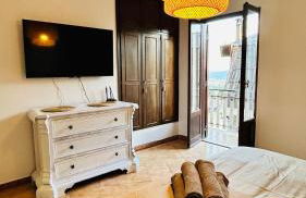 Ampio Appartamento su 2 Livelli nel Centro Storico, Ideale per Coppie o Gruppi da 2 a 5 Persone - Foto 5