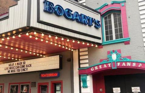 Spacious Industrial split level with a Balcony - Photo 19