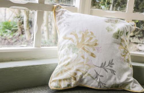 Bute Cottage - Photo 5