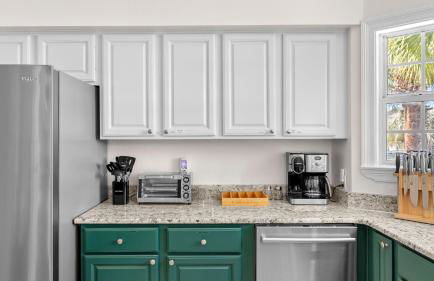 Steps to Beach! Arcade Game Room, Pool + Hot Tub Calico Scallop by Avantstay - Foto 44