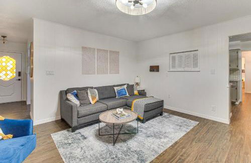 Right Off Route 66 Retro Vinita Home with Game Room - Foto 4