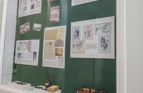 The Old Spy Headquarters - Foto 31