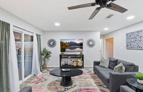 Pool Hot-Tub - 4 BR Luxury Home in Friendswood - Foto 11