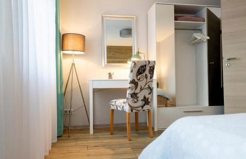 Gelbe Koffer - Design-Apartment in Schiffweiler - 2 Parkplätze - Self-Check-in - ruhig & naturnah - Foto 18