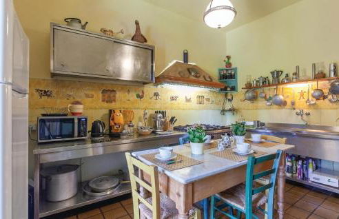 Cozy Home In Crespina Pi With Sauna - Foto 12