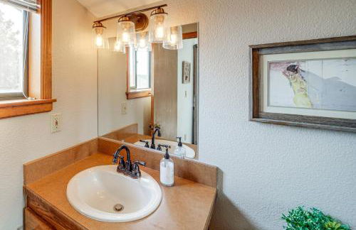 Stunning A-Frame Home with Views, 10 Mi to Okanogan! - Foto 26