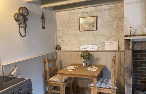 Willow Cottage - Photo 3