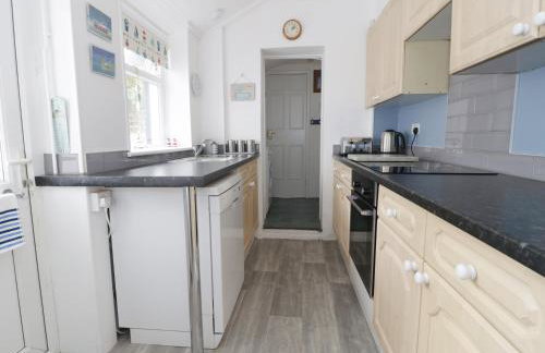 No 9, Watchet - Photo 8