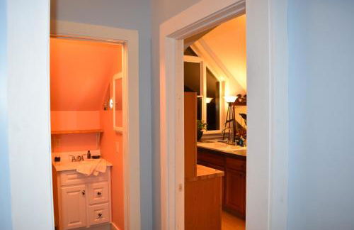 Artful Lodging & Retreats - Photo 45