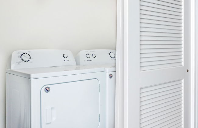 Giles Ave 6 Bedroom Gem - Foto 4