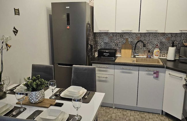 2 Bed Apartment in Zyrardow - Photo 12