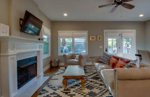 Perfect for Groups - Fenced-In Yard Pet Friendly - Foto 4