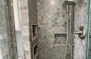 Downtown 3BR duplex full kitchen parking off i-787 - Foto 19