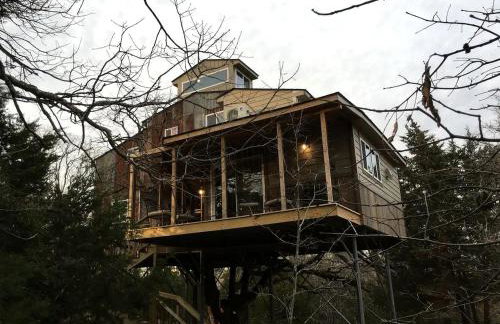 Luxury Tree House Rental in Lindale Ideal for Glamping in Texas - Foto 1