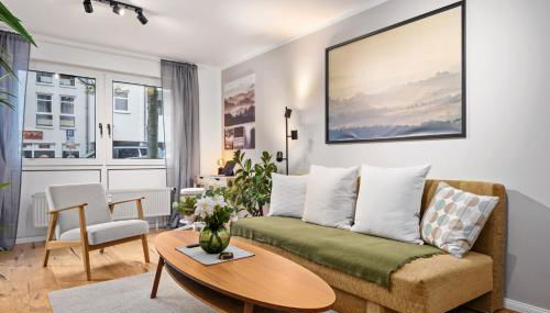 EDLER WOHNRAUM Elegantes Apartment mit Balkon, Boxspringbett, Kaffeevollautomat, Lift & Parkplatz - Foto 2