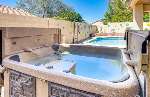 1 Mi to Surprise Stadium! Home with Patio and Hot Tub - Foto 33