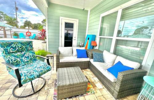 2 Fins Up, Beach Home, Private Pool , Golf Cart, 6 beds - Foto 27
