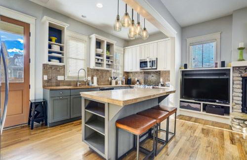 Swift Landing Steps from River & Local Hotspots - Foto 17