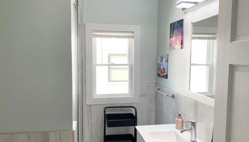 Newly renovated 4 bedroom apartment near downtown. - Foto 4