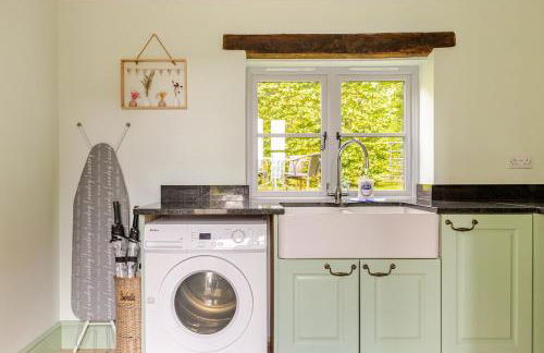 Spacious farmhouse with stunning valley views - Foto 28