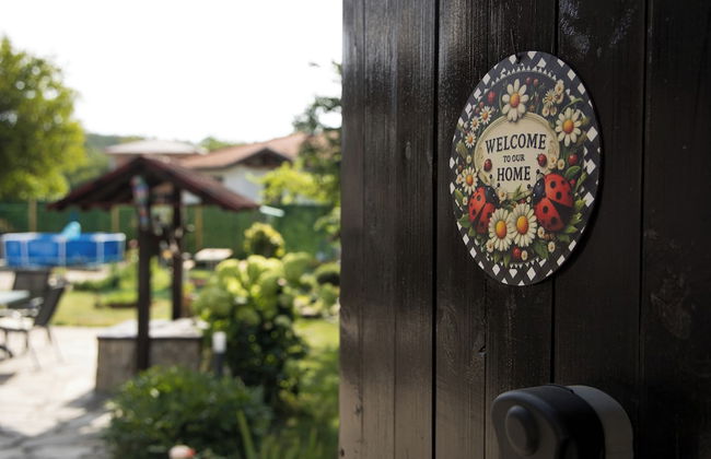 Three Bedroom House With Garden Only 10 km From Veliko Tarnovo - Photo 1