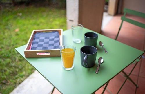 T2 Centre Ville avec Parking Gratuit et Jardin - Foto 13