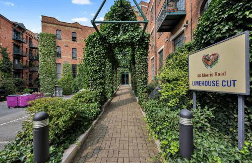 Large Industrial Style 2 Bedroom Apartment Short Term Rental & Flexible Renting Canary Wharf With Free WiFi - Photo 38