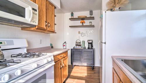 Coastal Brigantine Retreat - Walk to Beach! - Foto 3