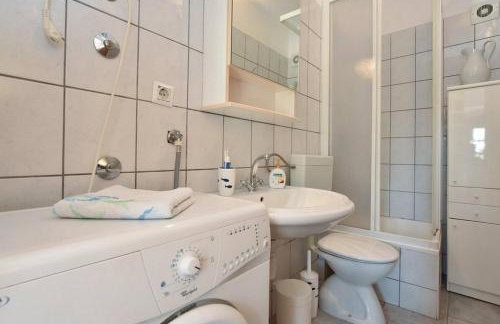 Holiday house with a parking space Cove Zarace, Hvar - 23952 - Photo 12