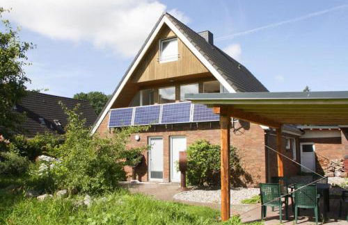 Spacious Holiday Home in Neukirchen - Foto 2