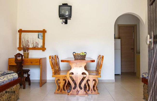 Ideal Place for Family Near the Beach With Garden - Photo 10