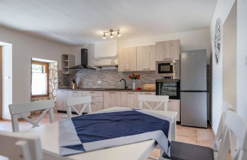 Villa Biba, a seaside hideaway with a pool - Foto 8